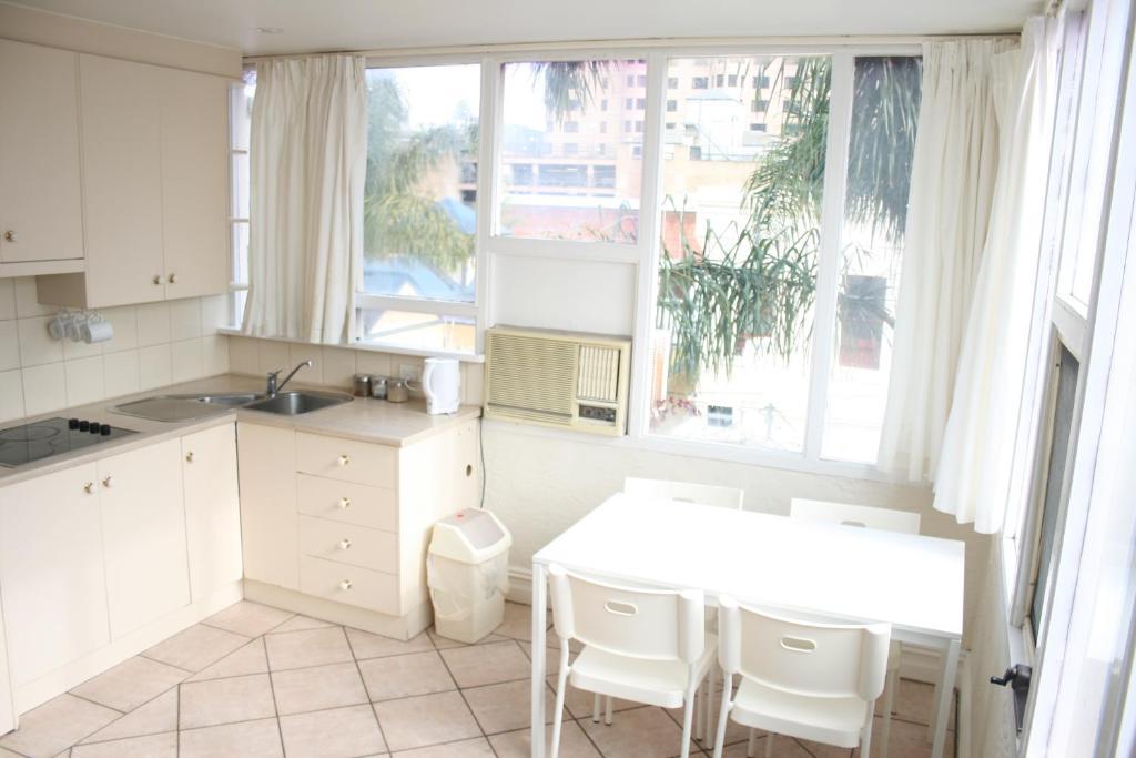 Glenelg Beach Hostel Rom bilde